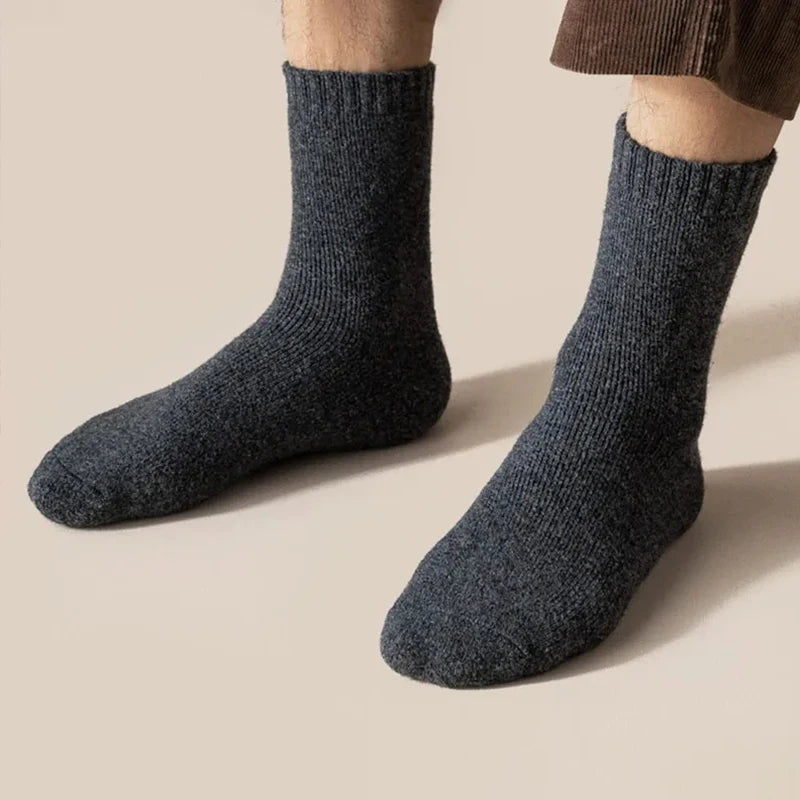 The Luxe Cashmere-Blend Socks