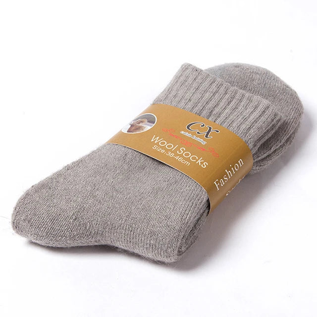 The Luxe Cashmere-Blend Socks
